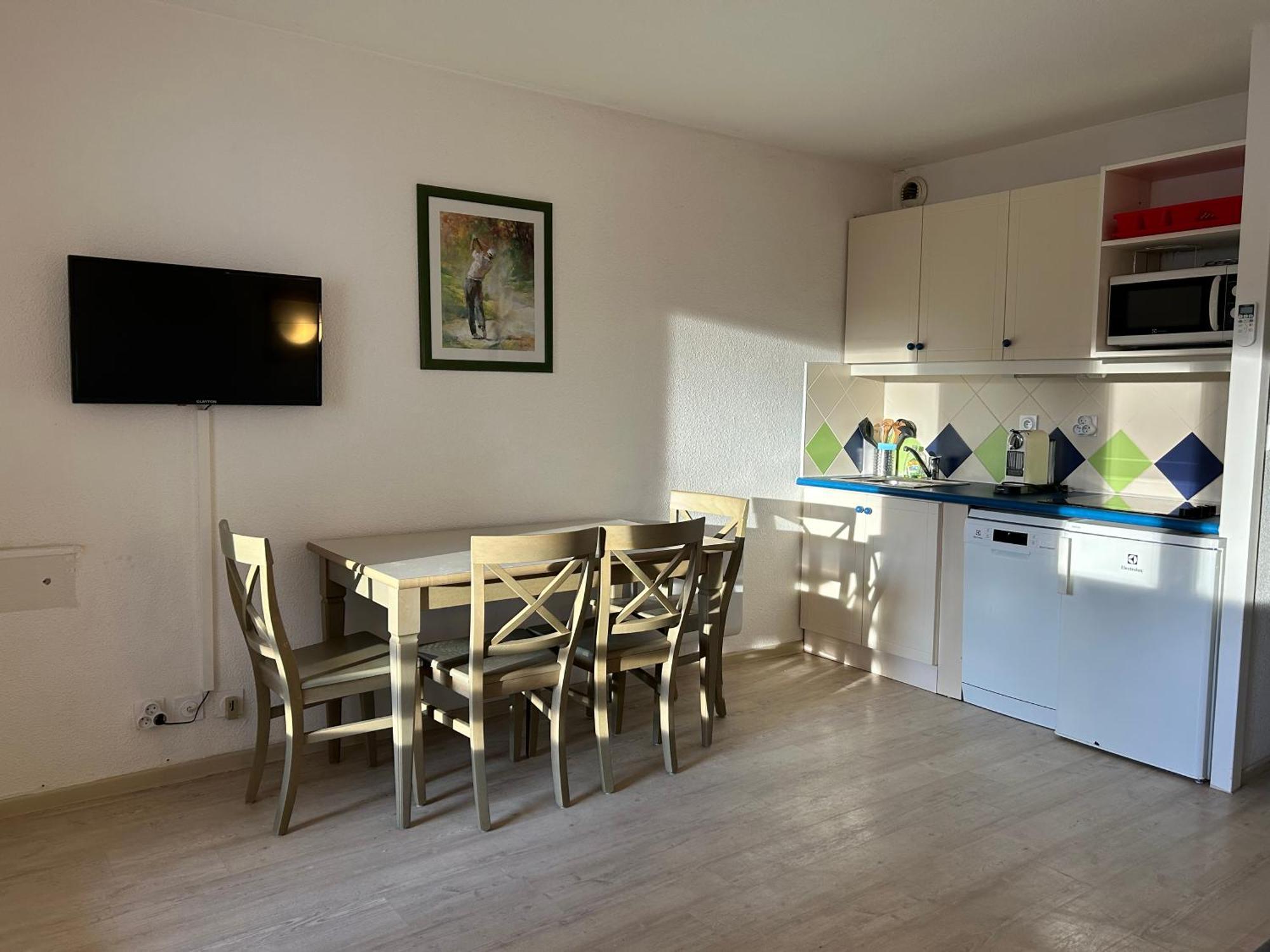 Domaine Valescure Appartement 1 Ou 2 Pieces Vue Jardin Ou Piscine Saint-Raphael  Exterior photo