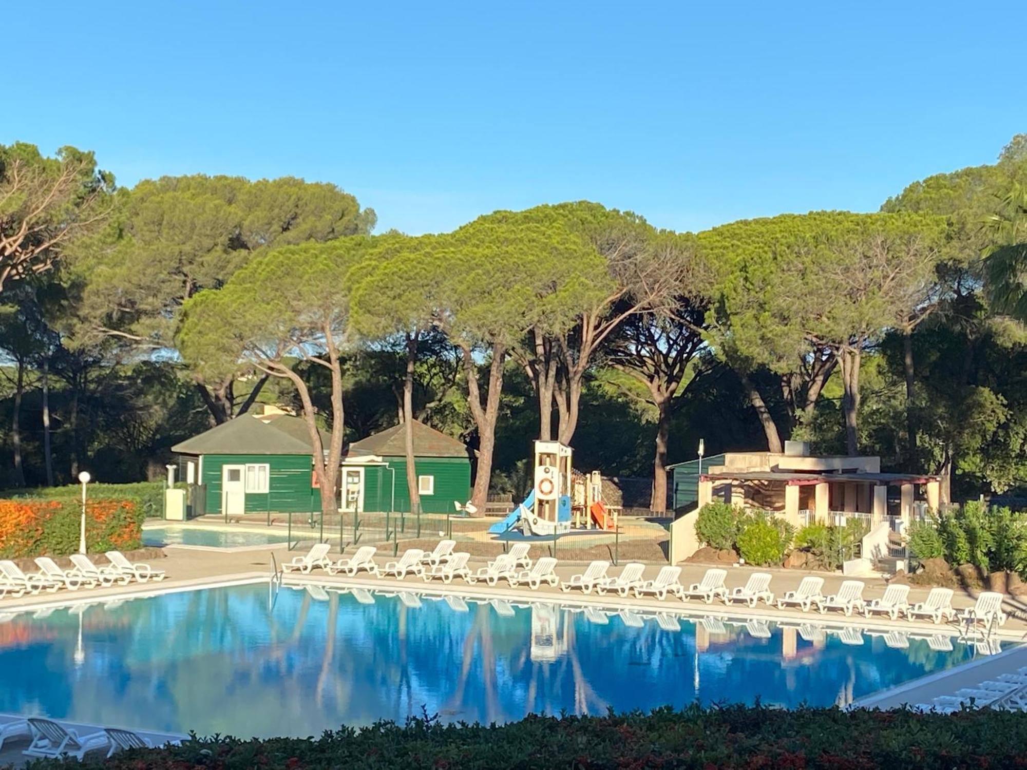 Domaine Valescure Appartement 1 Ou 2 Pieces Vue Jardin Ou Piscine Saint-Raphael  Exterior photo